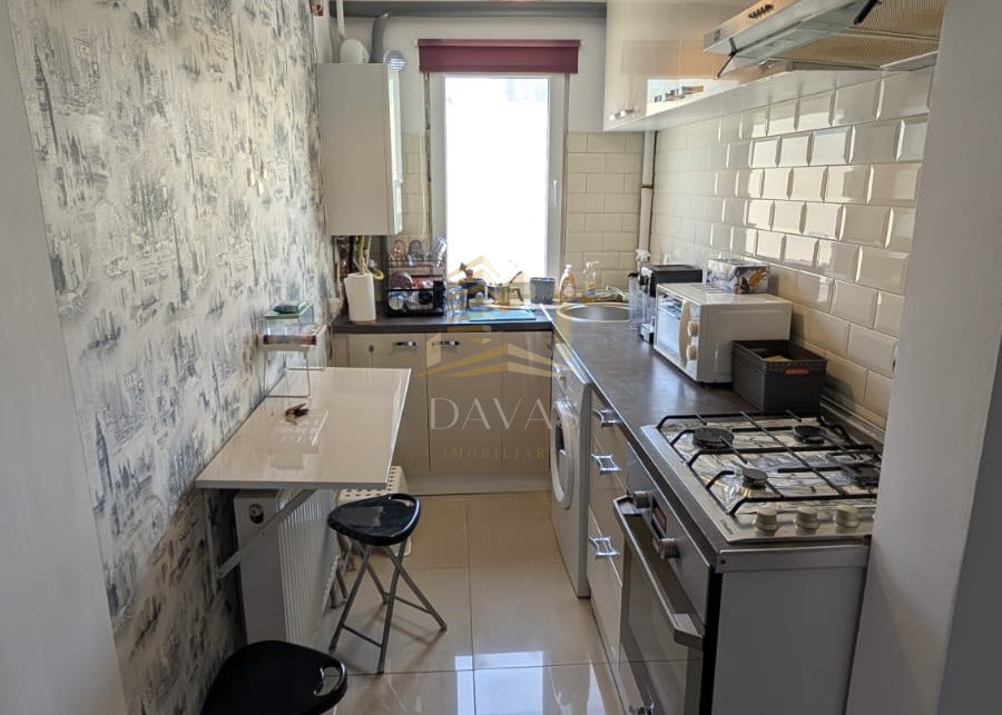 Apartament de 3 camere semidecomandat | Manastur 