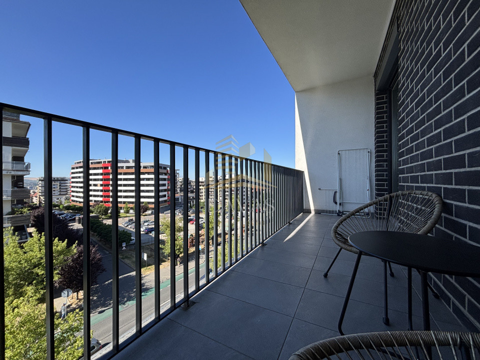 Apartament de 2 camere semidecomandat | Buna Ziua