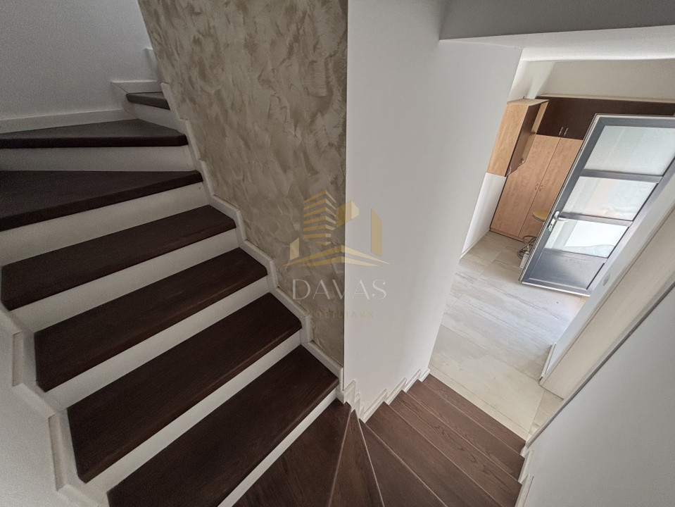 Duplex de vanzare | Floresti | Teren liber 241 mp