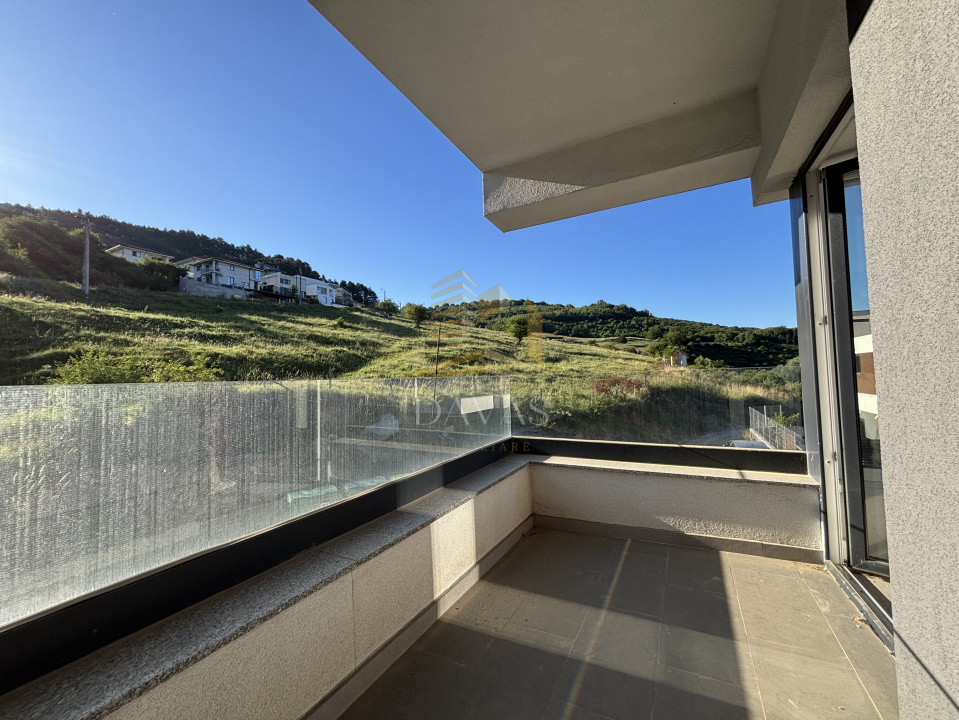 Duplex de vanzare | Floresti | Teren liber 241 mp