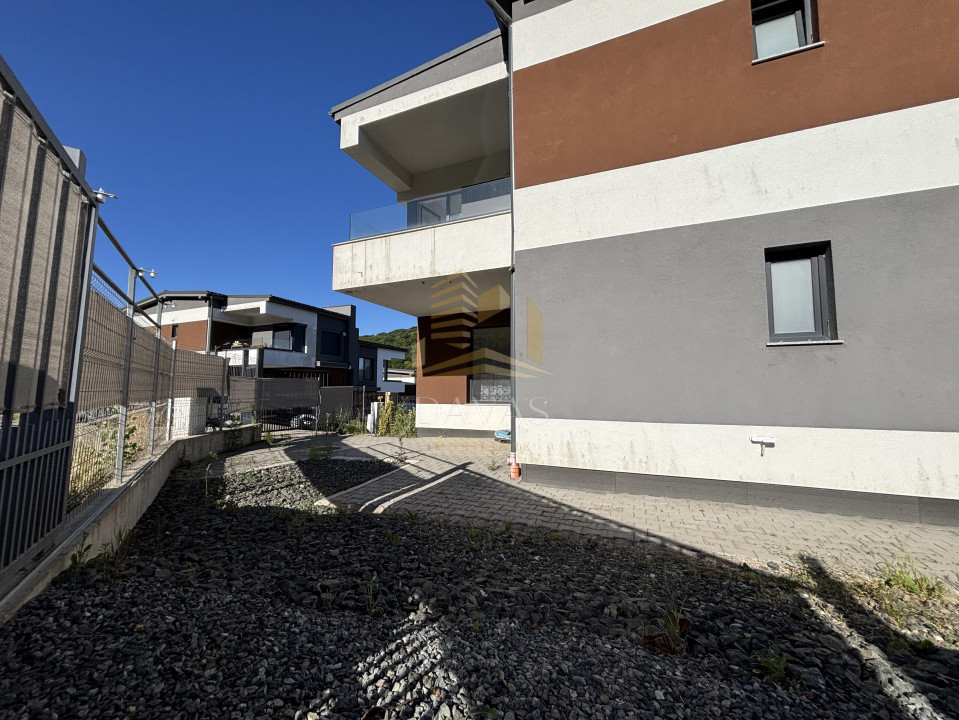 Duplex de vanzare | Floresti | Teren liber 241 mp