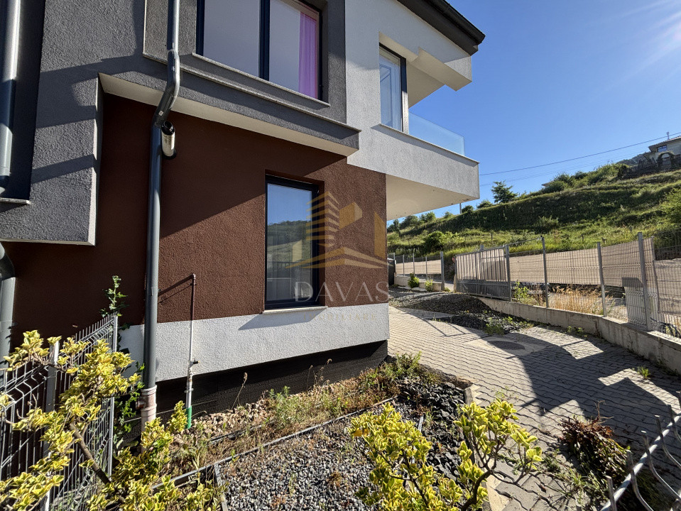 Duplex de vanzare | Floresti | Teren liber 241 mp