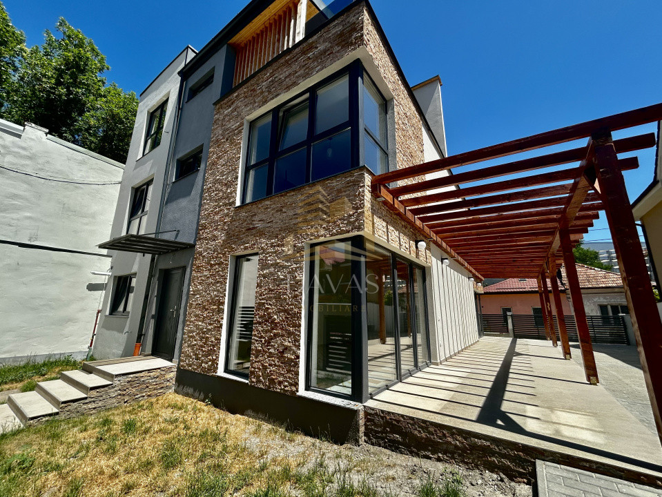 Casa 4 camere de inchiriat | Plopilor | Terasa 25mp 