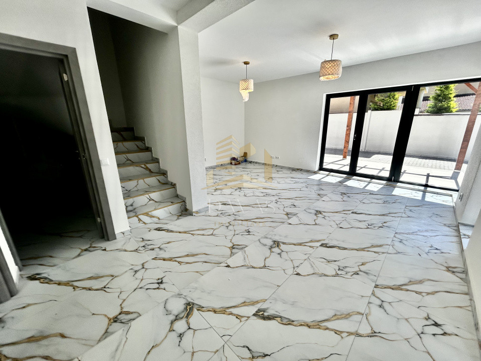 Casa 4 camere de inchiriat | Plopilor | Terasa 25mp 
