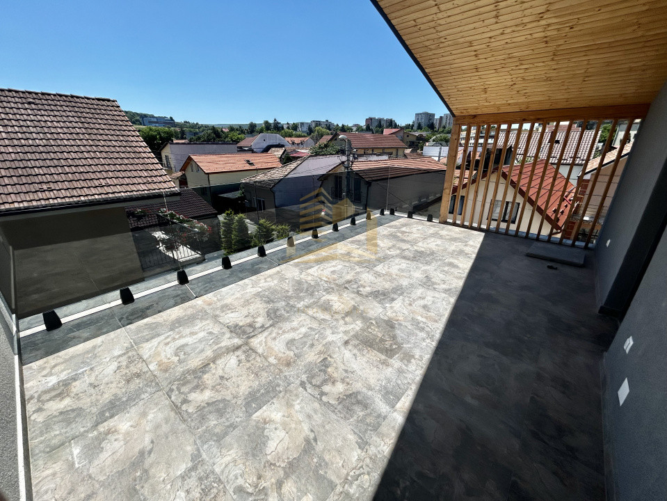 Casa 4 camere de inchiriat | Plopilor | Terasa 25mp 