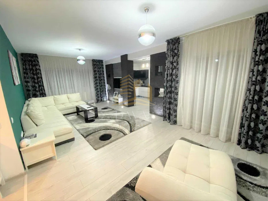 Apartament cu 3 camere | Centru | parcare subterana inclusa in pret | etaj 1
