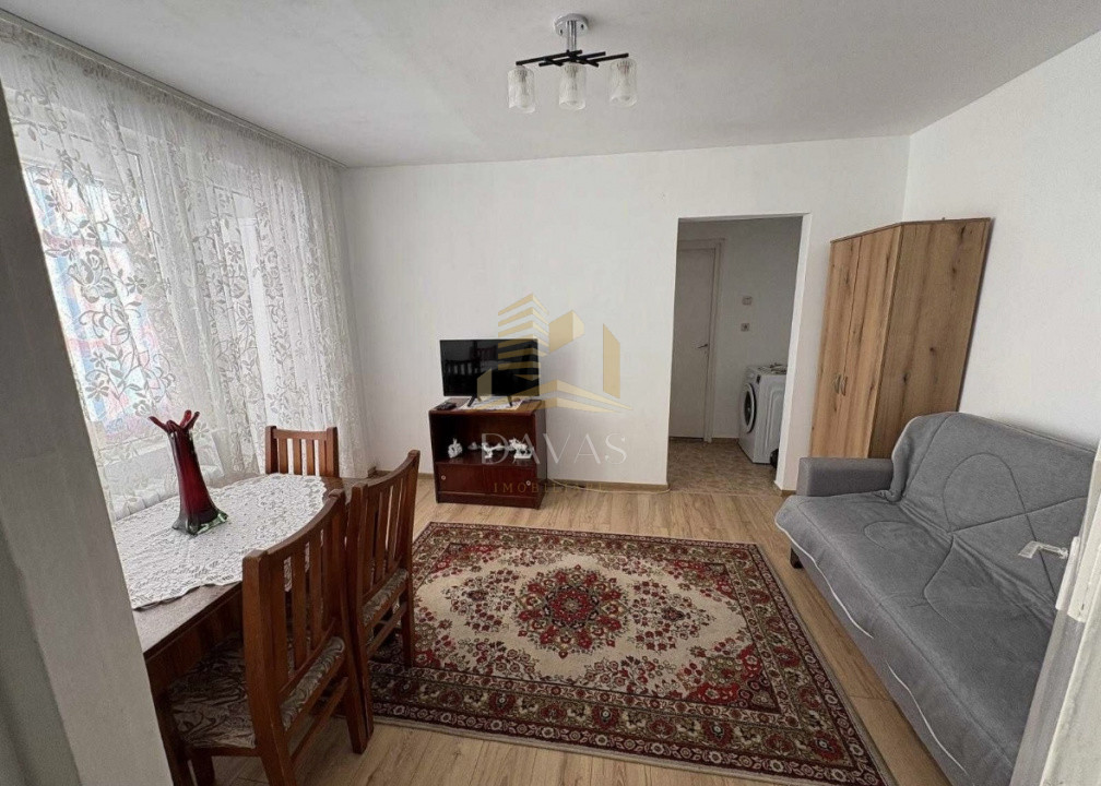 Apartament de 2 camere semidecomandat | P-ta Hermes 