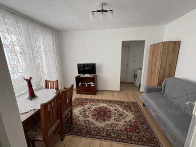 Apartament de 2 camere semidecomandat | P-ta Hermes 