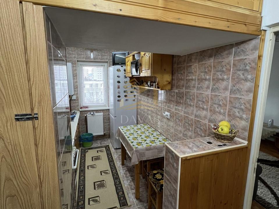 Apartament de 3 camere semidecomandat | Manastur - Aleea Retezat 