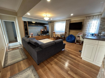 Apartament de 4 camere semidecomandat | Iris - Oașului 