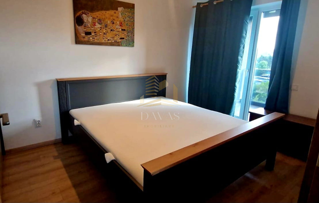 Apartament de 3 camere semidecomandat | Soporului
