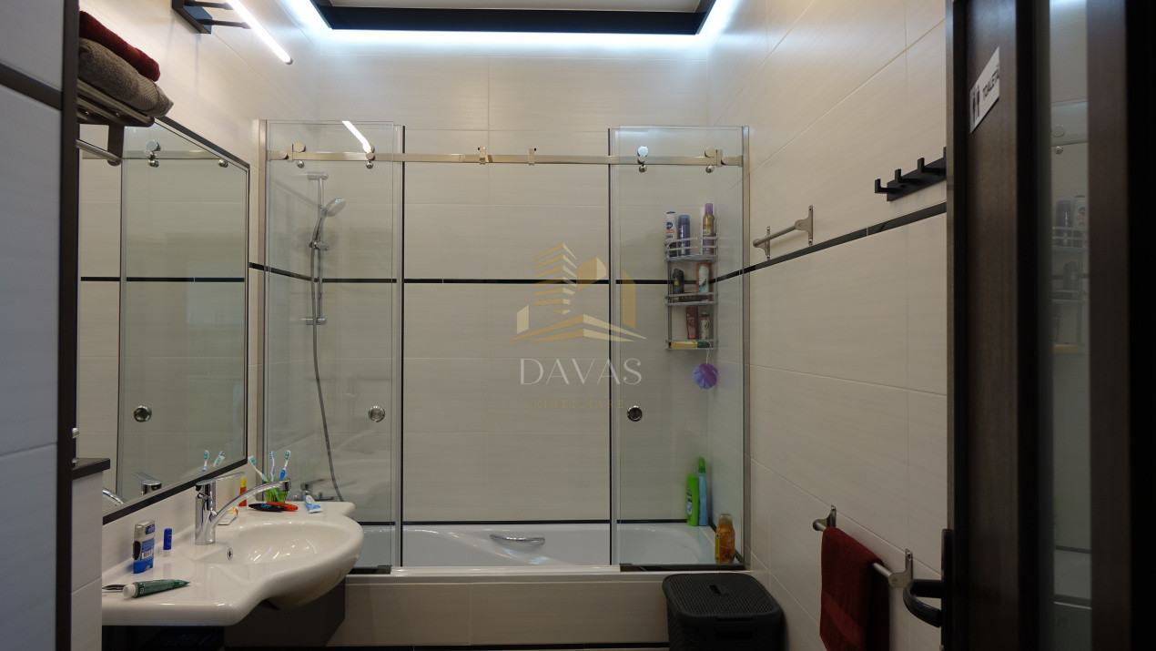 Penthouse de 3 camere semidecomandat | view Panoramic | Vivo 