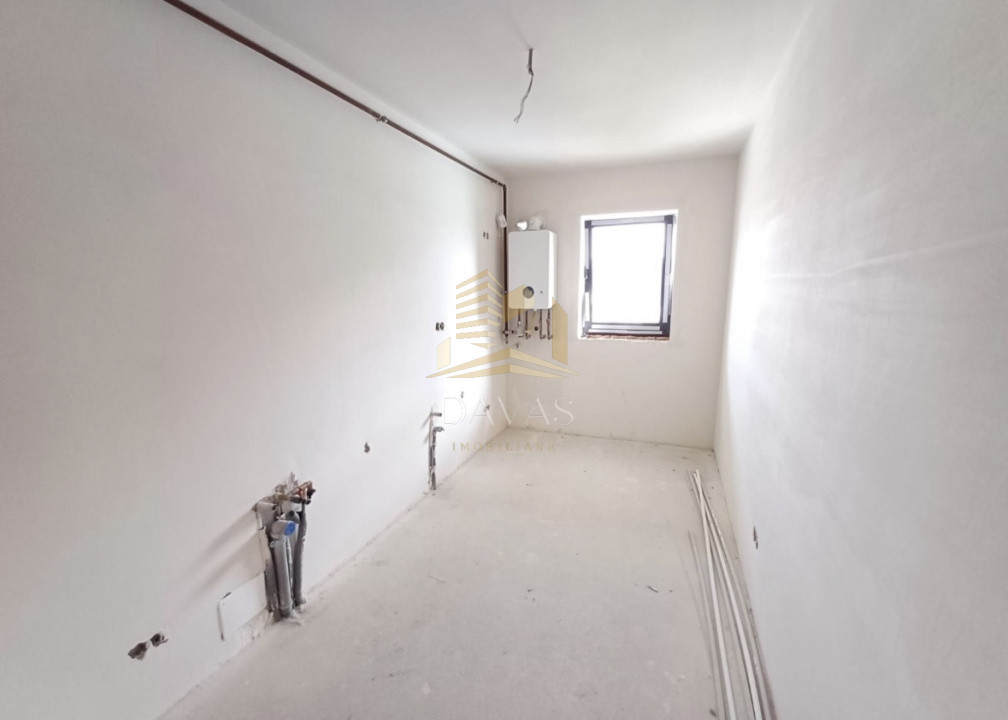 Apartament de 2 camere decomandat | Complex Season | Frunzisului 