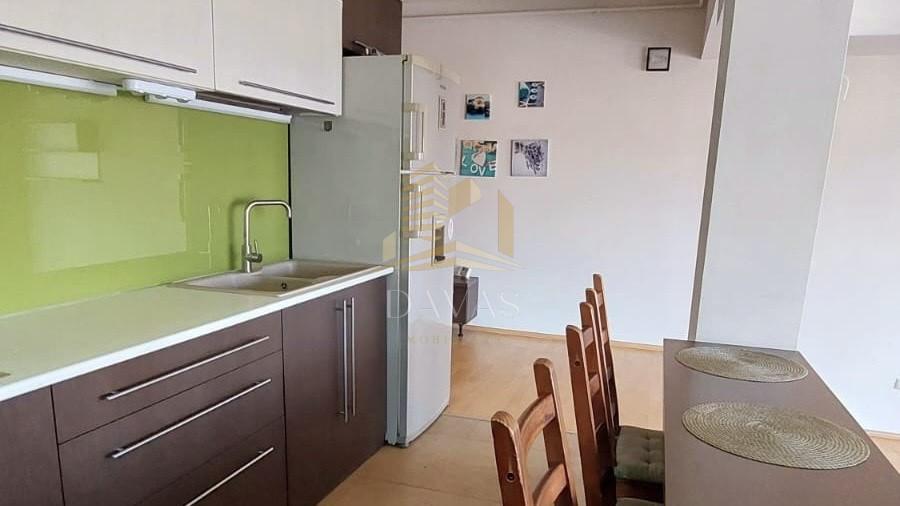 Apartament de 3 camere semidecomandat | Buna Ziua