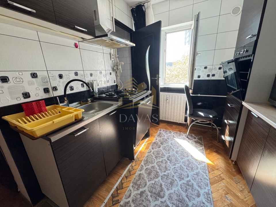 Apartament cu 3 camere | The Office / BRD
