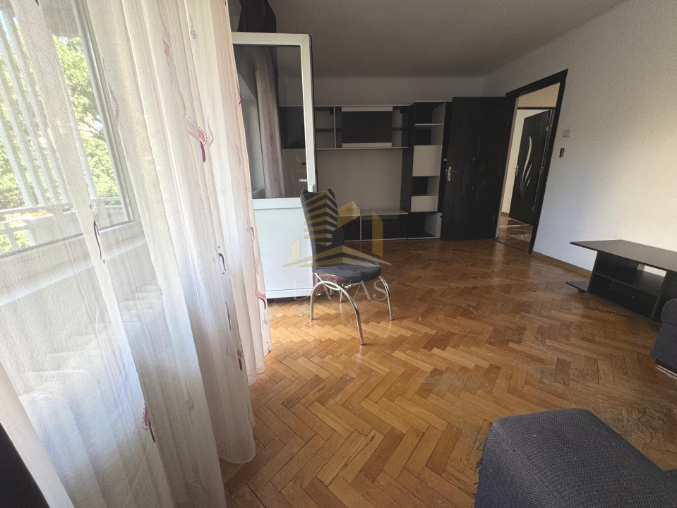 Apartament cu 3 camere | The Office / BRD