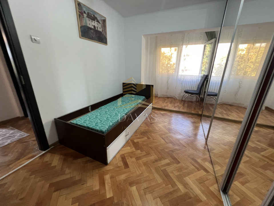 Apartament cu 3 camere | The Office / BRD