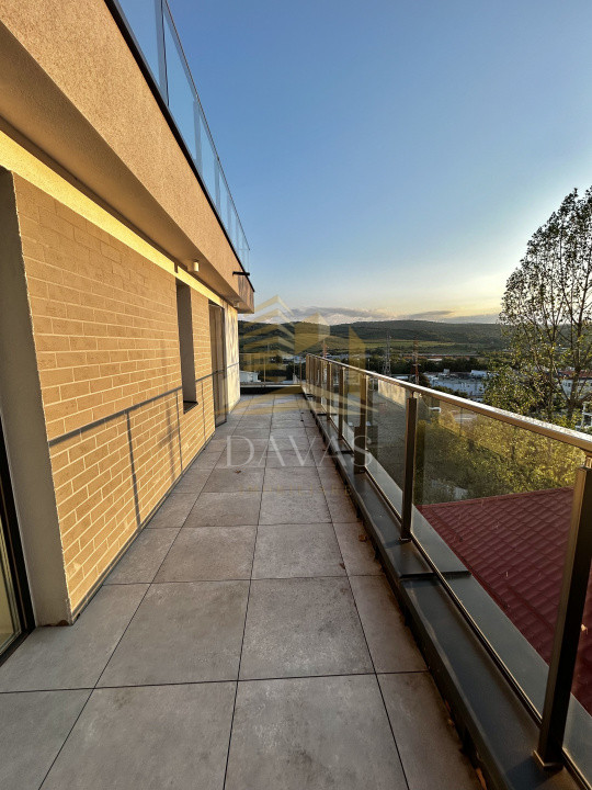 Apartament 3 camere de inchiriat | Semidecomandat | Baciu | Parcare