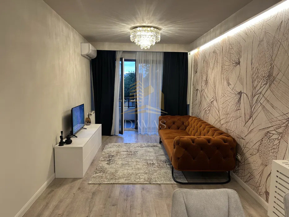 Apartament cu 3 camere | Central | Constanta | Parcare subterană