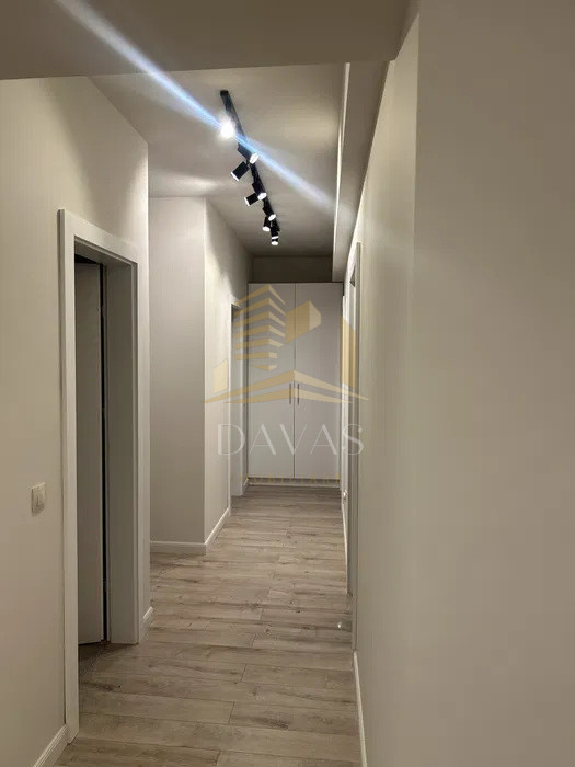 Apartament cu 3 camere | Central | Constanta | Parcare subterană
