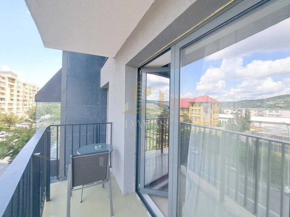 Apartment de o camera semidecomandat | West City Tower