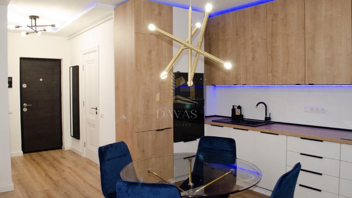 Apartament de 3 camere semidecomandat | Andrei Muresanu 