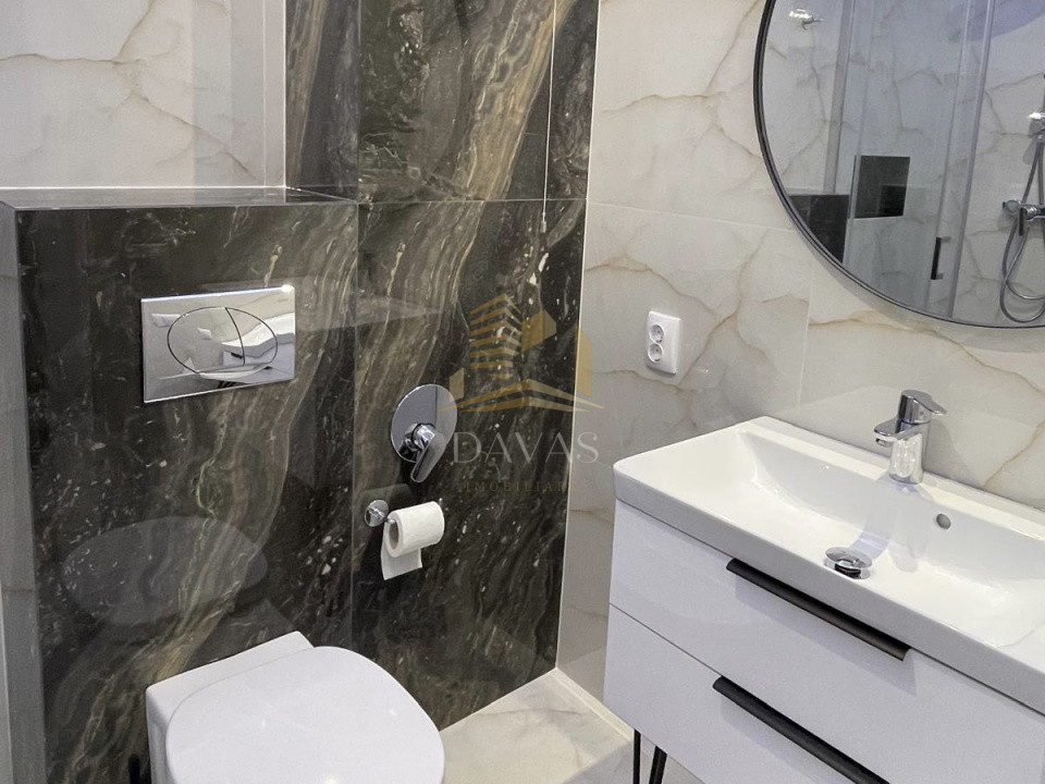 Apartament de 3 camere semidecomandat | Andrei Muresanu 