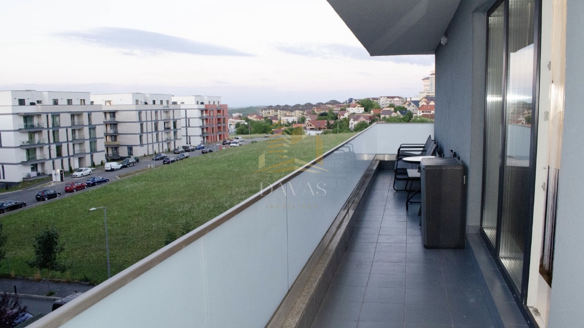 Apartament de 3 camere semidecomandat | Andrei Muresanu 