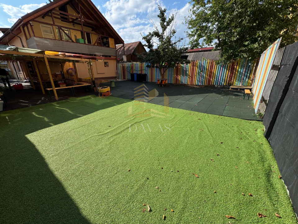 Casa individuala ideală pentru After-School | Dambul Rotund 