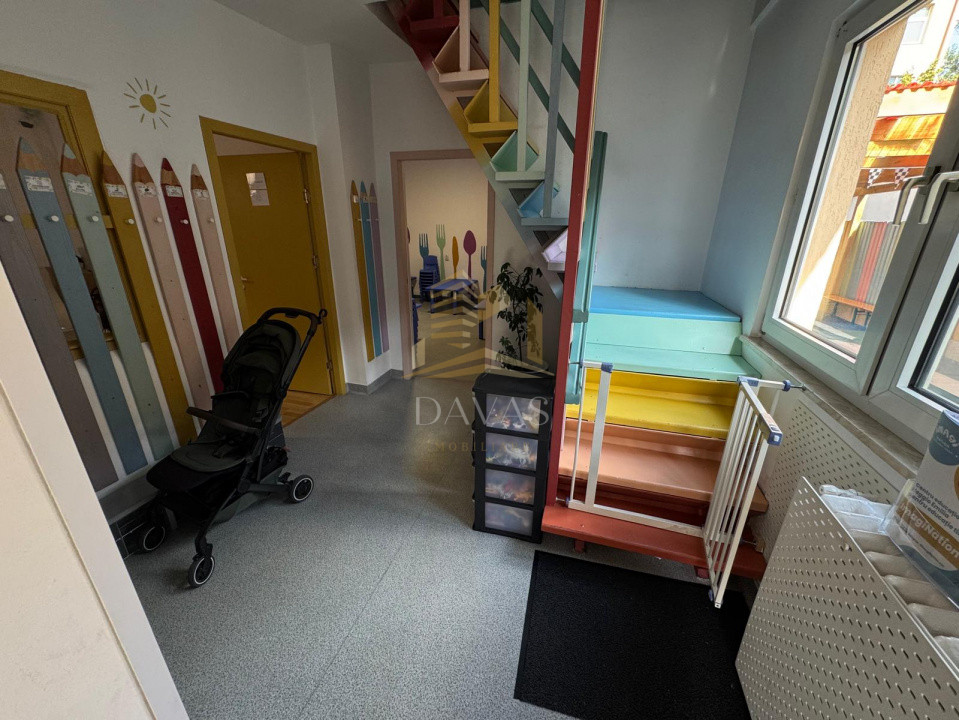 Casa individuala ideală pentru After-School | Dambul Rotund 