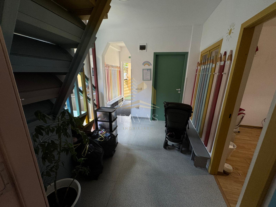 Casa individuala ideală pentru After-School | Dambul Rotund 