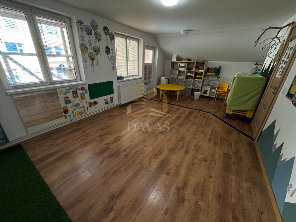 Casa individuala ideală pentru After-School | Dambul Rotund 