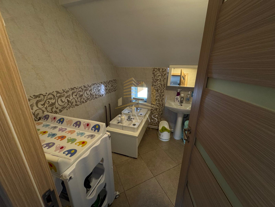 Casa individuala ideală pentru After-School | Dambul Rotund 
