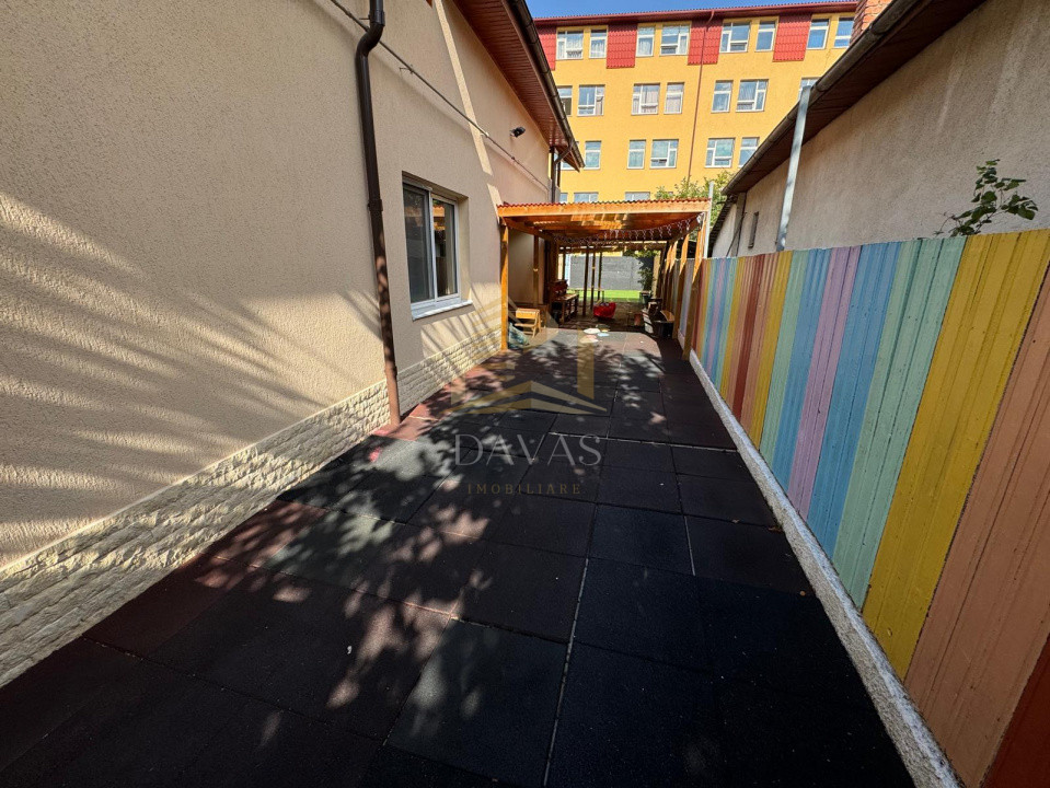 Casa individuala ideală pentru After-School | Dambul Rotund 