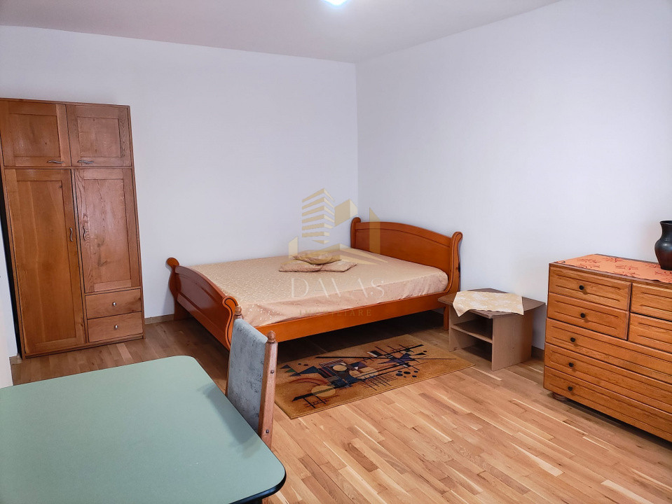 Apartament de 3 camere decomandat | Calea Manastur | Parcare 