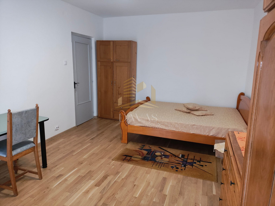 Apartament de 3 camere decomandat | Calea Manastur | Parcare 