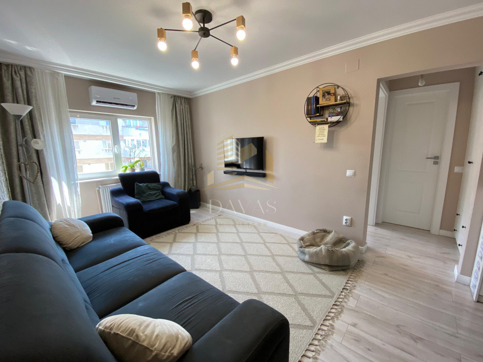 Apartament de 4 camere decomandat | Între Lacuri 