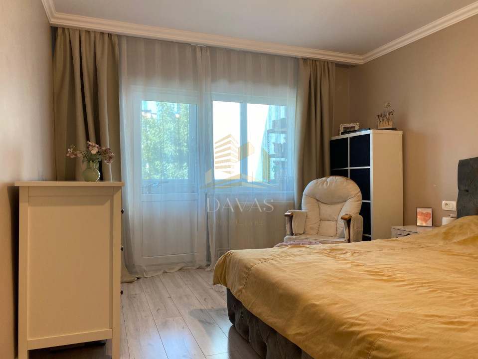 Apartament de 4 camere decomandat | Între Lacuri 