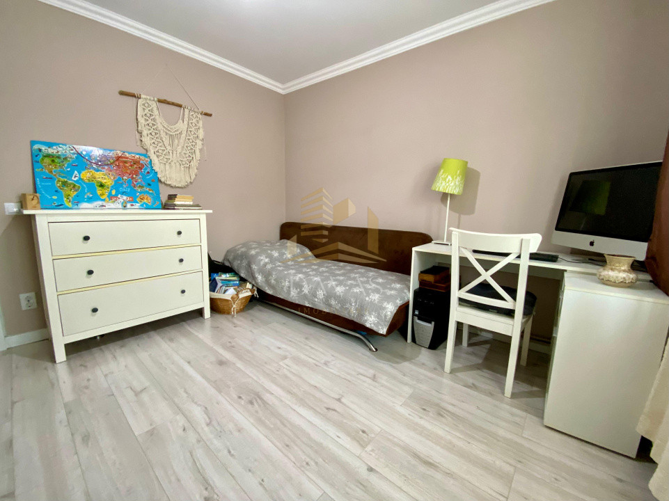 Apartament de 4 camere decomandat | Între Lacuri 