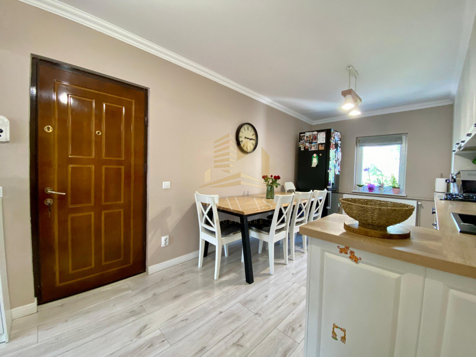 Apartament de 4 camere decomandat | Între Lacuri 