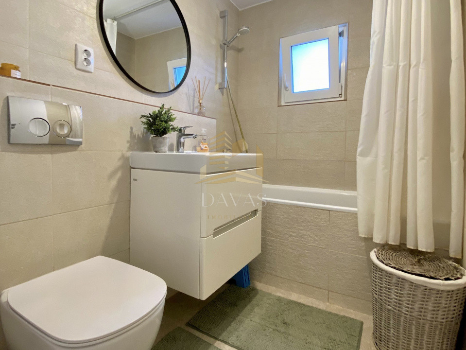 Apartament de 4 camere decomandat | Între Lacuri 