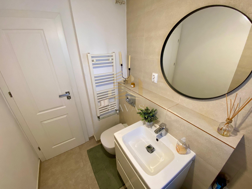 Apartament de 4 camere decomandat | Între Lacuri 