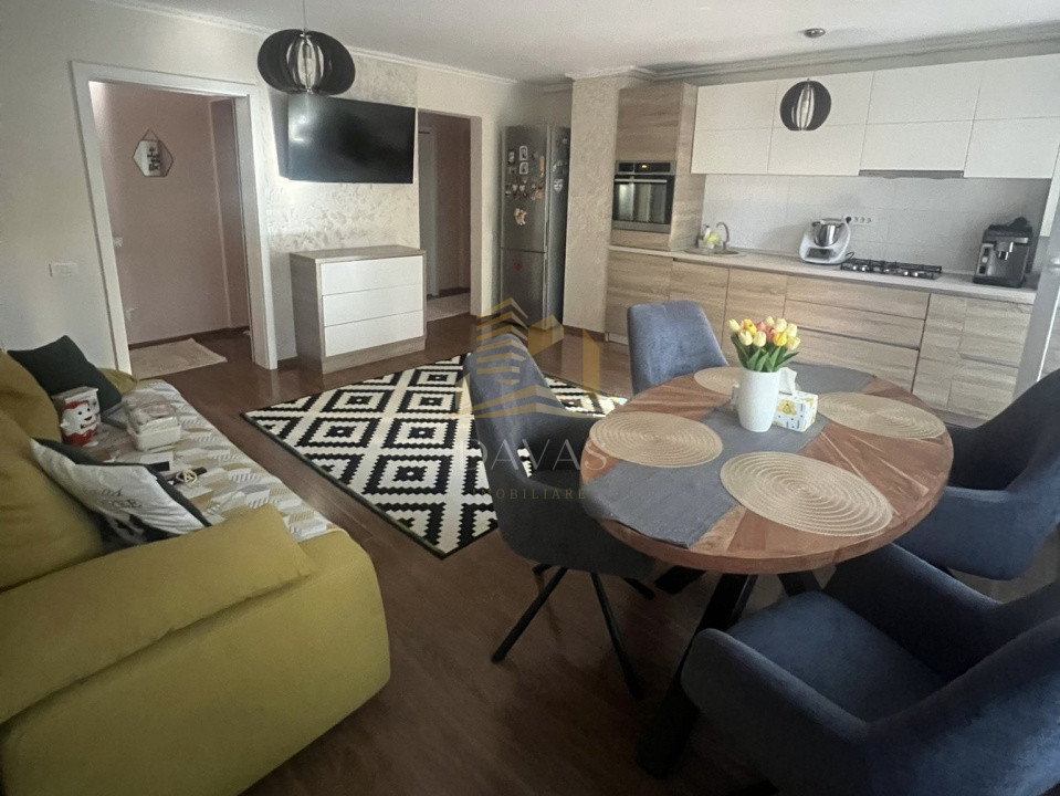 Apartament de 3 camere semidecomandat | Manastur 