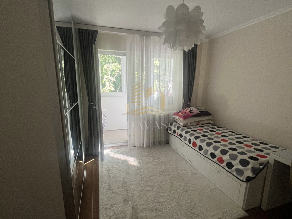Apartament de 3 camere semidecomandat | Manastur 