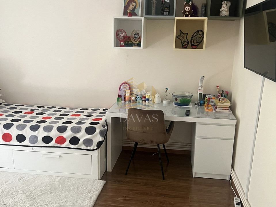 Apartament de 3 camere semidecomandat | Manastur 