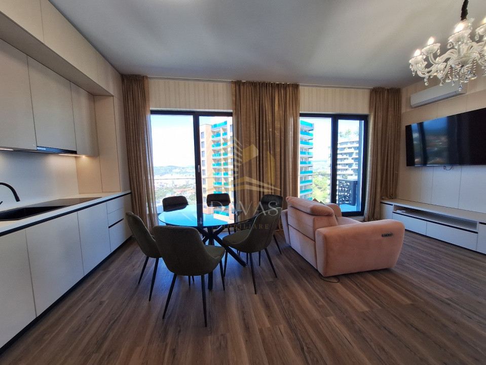 Apartament de 4 camere semidecomandat | Frunzișului | Vedere Panoramica