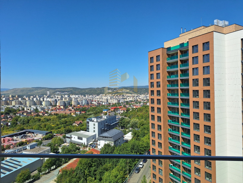 Apartament de 4 camere semidecomandat | Frunzișului | Vedere Panoramica