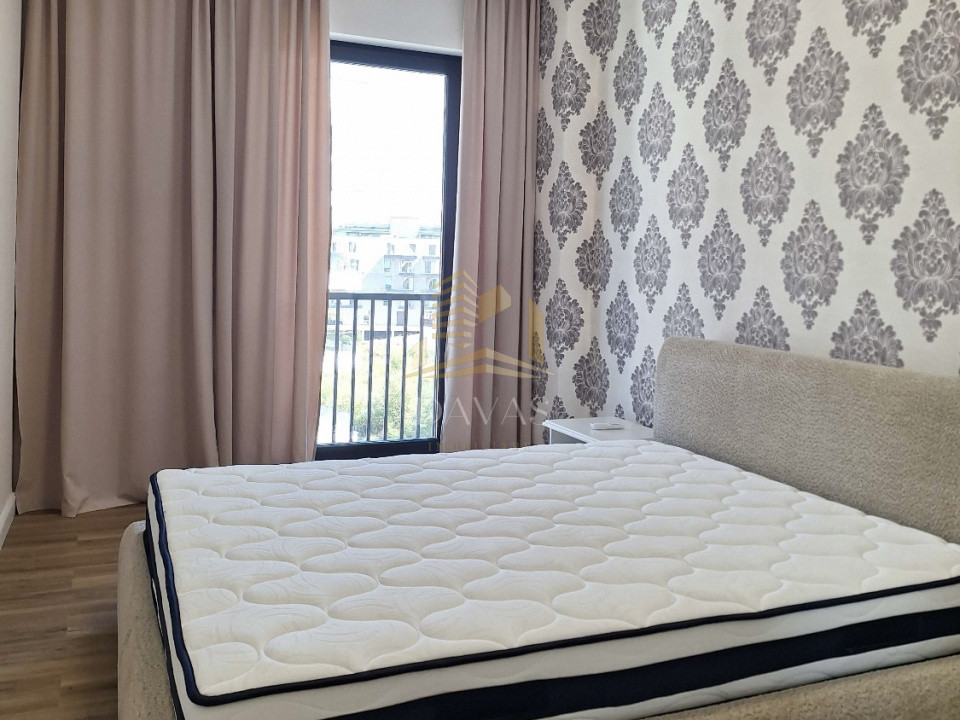Apartament de 4 camere semidecomandat | Frunzișului | Vedere Panoramica