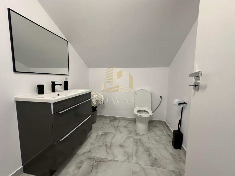 Casa tip duplex LUX de inchiriat | Dezmir | Teren liber 300mp