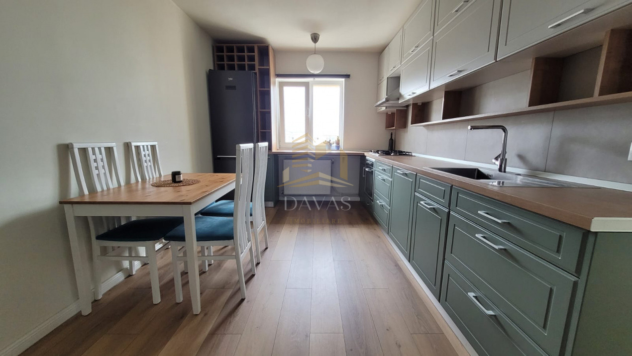Apartament cu 3 camere | Intre Lacuri | Renovat 